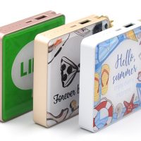 【おしゃれでかわいい!】スクエアモバイルバッテリーの取り扱いを開始