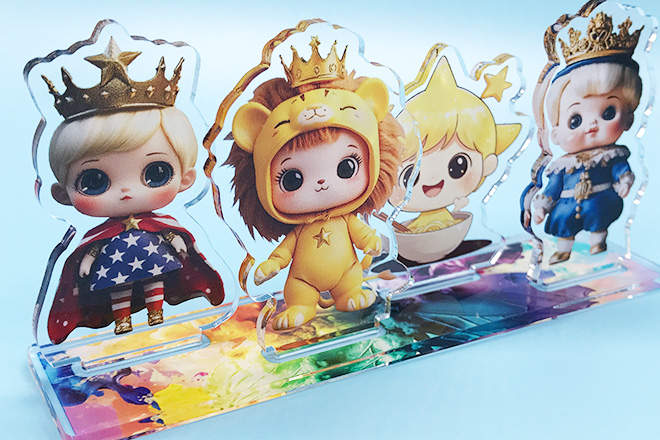 物語をまとった4人のキャラが立ち上がるアクリルスタンド