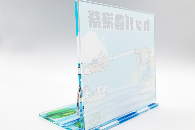かっぱが釣れた！？色鮮やかなジオラマスタンド