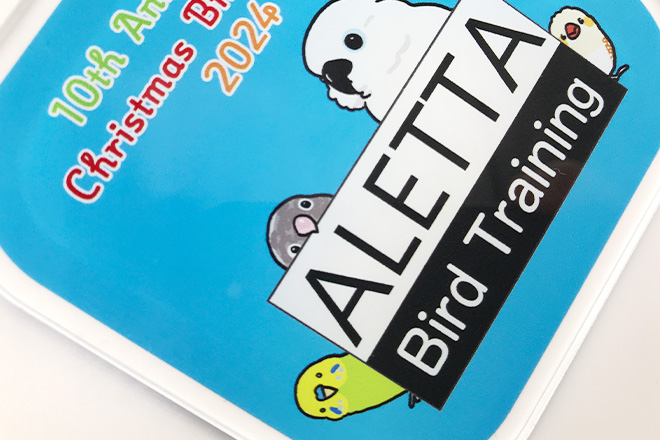 小鳥たちがひょっこり覗くアクリルコースター