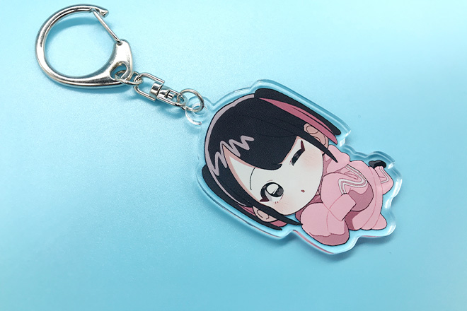 ピンクジャージとサンタ衣装がかわいいアクリルキーホルダー