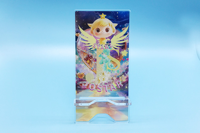 異空間に輝くちびキャラのアクリルスマホスタンド