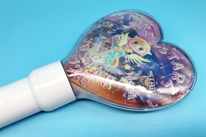 ちびキャラが華やかに輝く立体型ペンライト