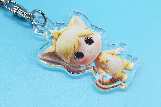 丸いフォルムと無邪気なキャラの瞳が輝くキーホルダー