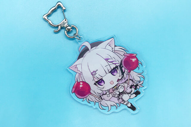 りんごアメを持つ猫耳キャラのアクリルキーホルダー