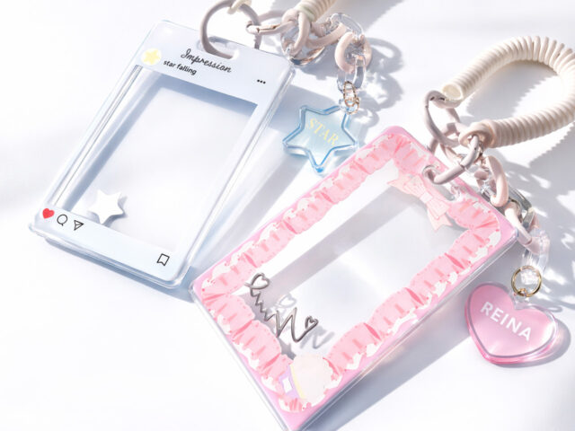 推し活グッズとして楽しめるパスケース