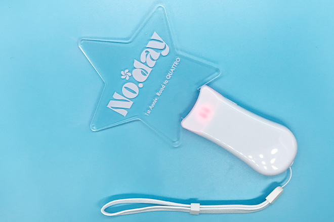 星型デザインと丸みのあるフォントが印象的なペンライト