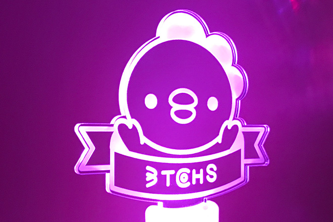 ゆるキャラがレーザー彫刻で光るアクリルペンライト