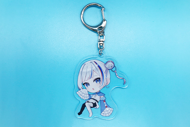 大きな瞳の女の子がかわいいアクリルキーホルダー2種